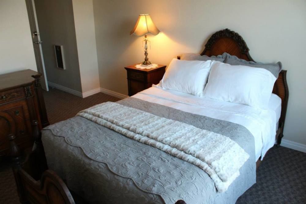 Honeycomb Bed & Breakfast Onanole Buitenkant foto