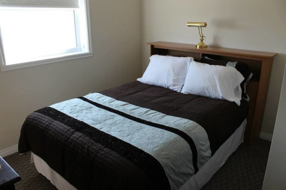 Honeycomb Bed & Breakfast Onanole Buitenkant foto